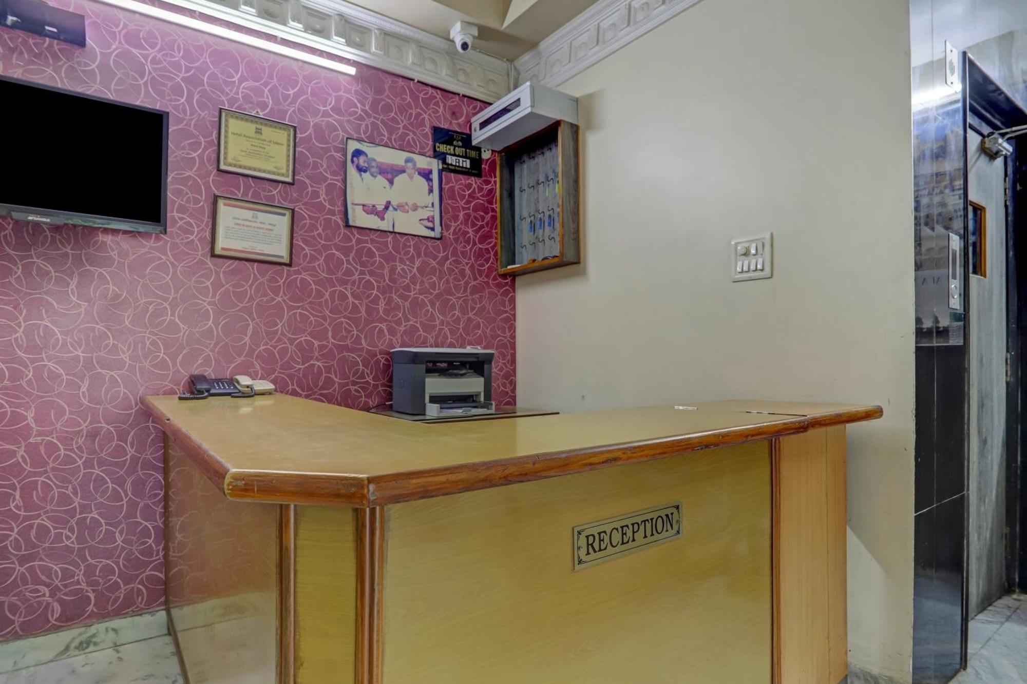 Spot On 39561 Hotel Deep Τζαϊπούρ Εξωτερικό φωτογραφία